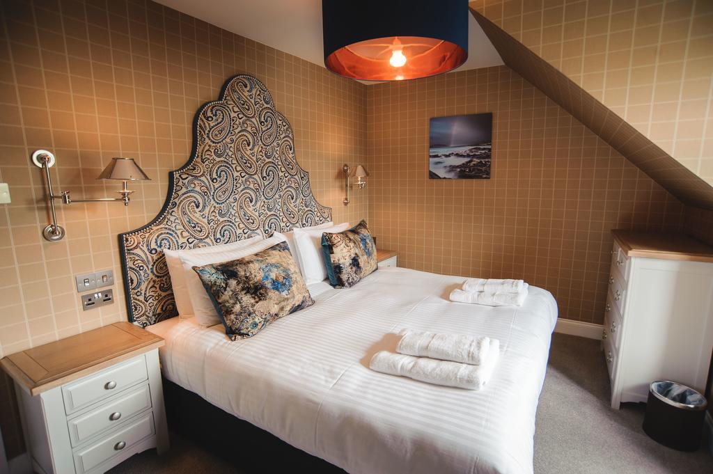 Kirklea Island Suites Tarbert  Bagian luar foto